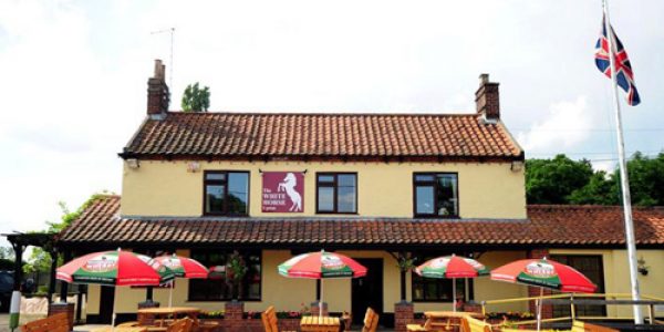 he White Horse Inn - Upton